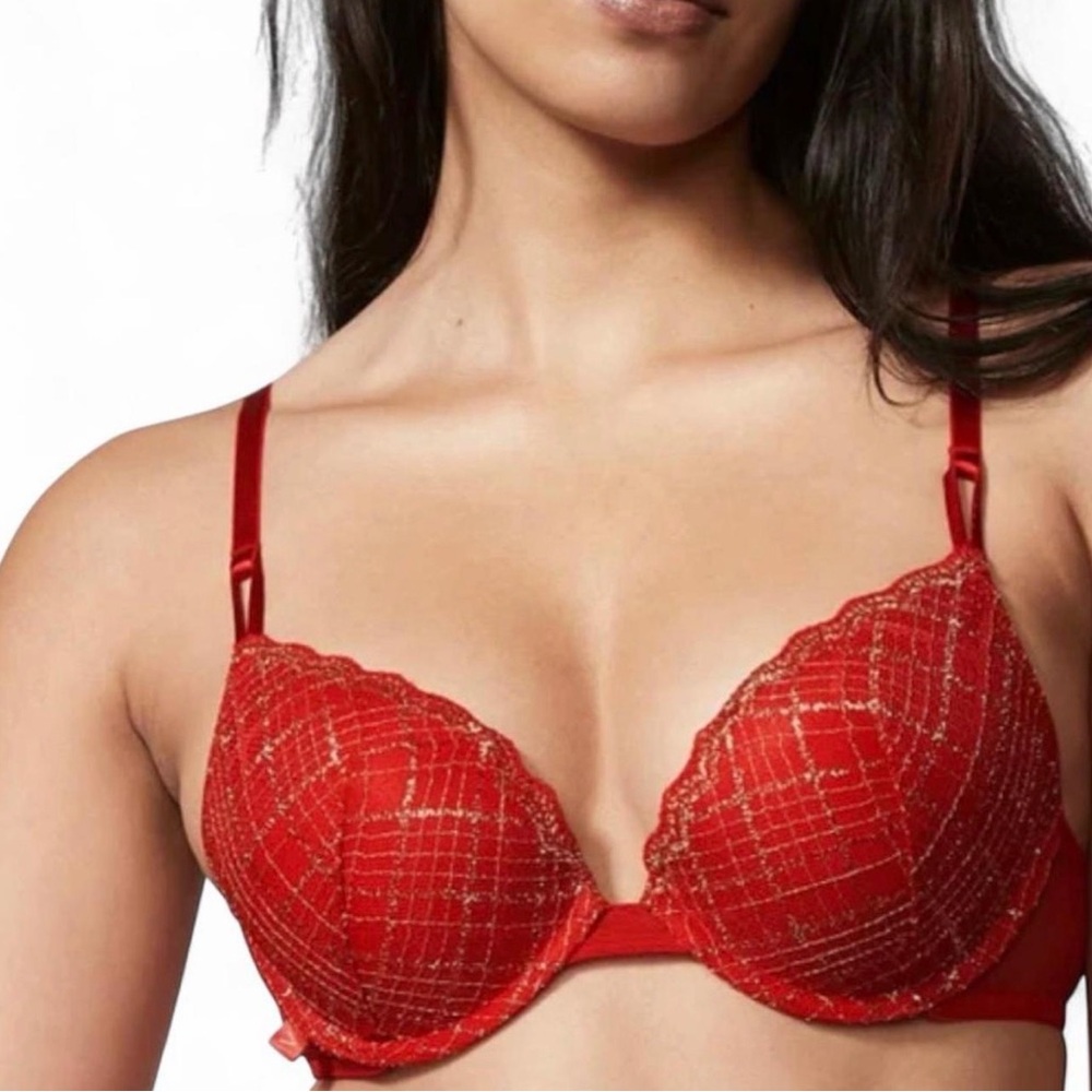 Victoria’s Secret Lined Demi Bra (38D)